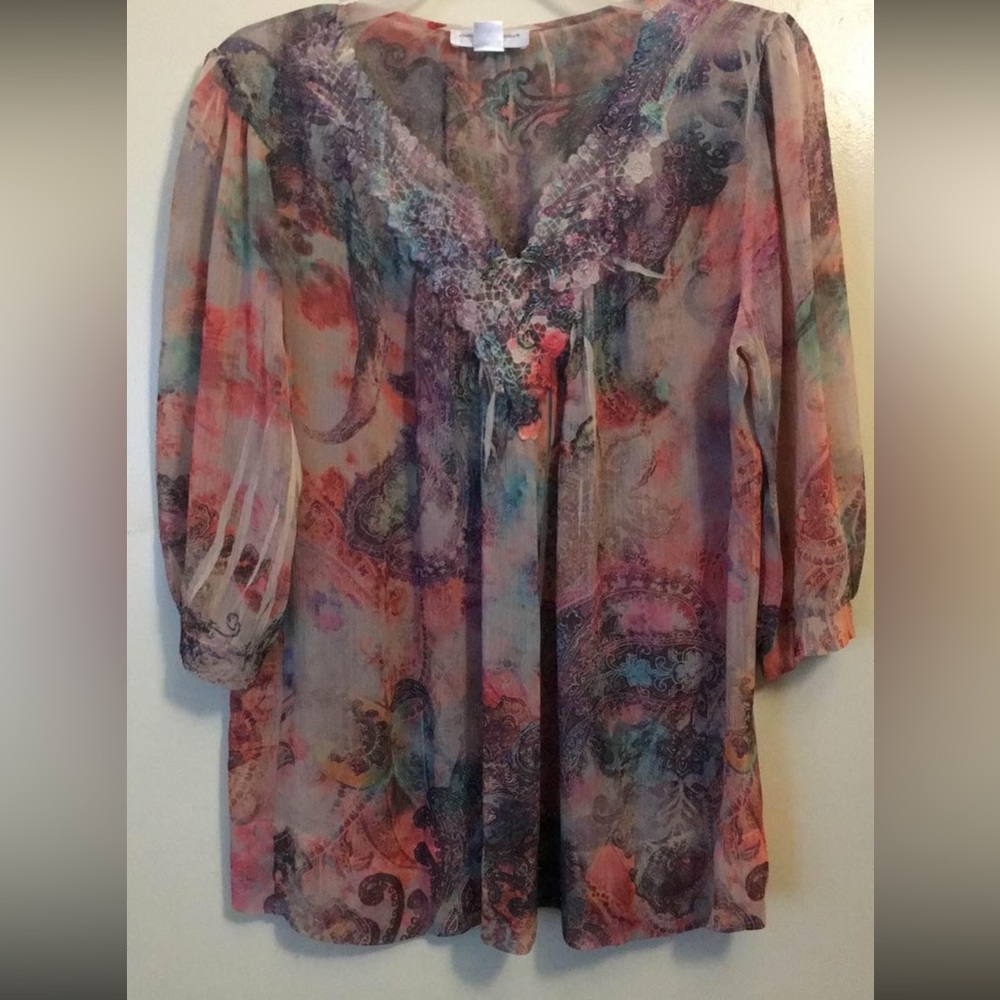 Sheer Christopher & Banks Top 🌹